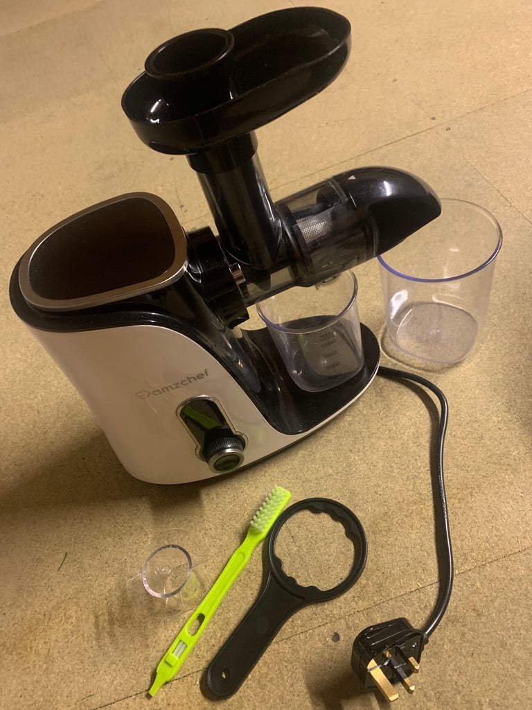 image for AMZCHEF Cold Press Juicer