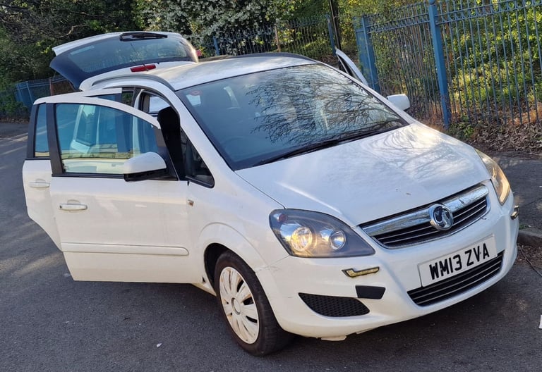 Ford, KUGA, Estate, 2010, Manual, 1997 (cc),5 doors - Image 7