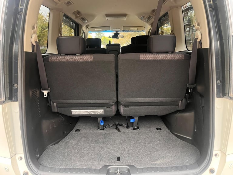  Nissan Serena 2.0 PETROL HYBRID HIGHWAY STAR AUTO Petrol/Electric Hybrid Automatic