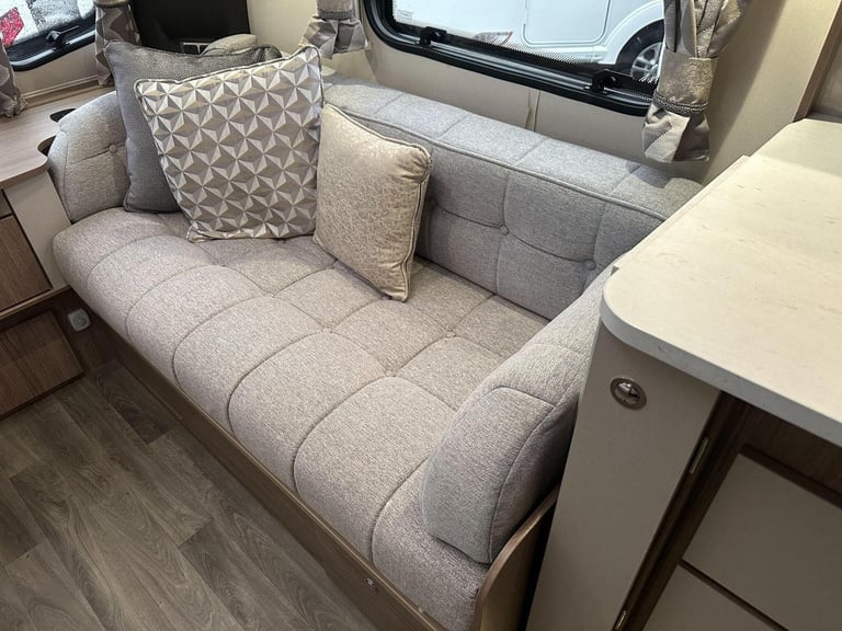 Coachman Vip 575 Solar Panel / ATC / External 240v - BBQ