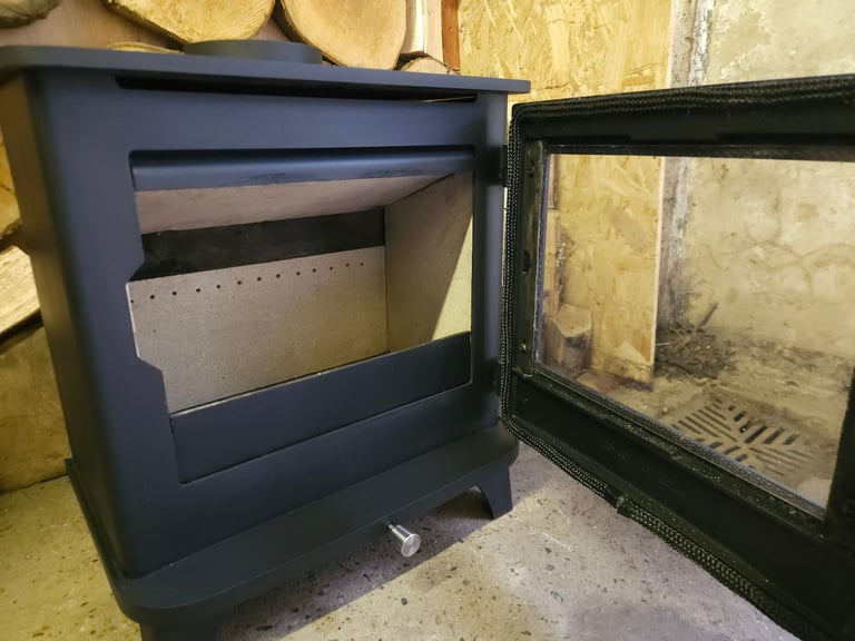 Chesney Salisbury 5 MK2 Wood Burning Stove – Refurbished