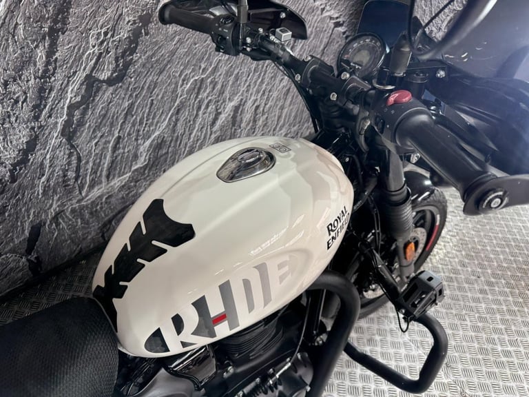 ROYAL ENFIELD HUNTER 350 2024