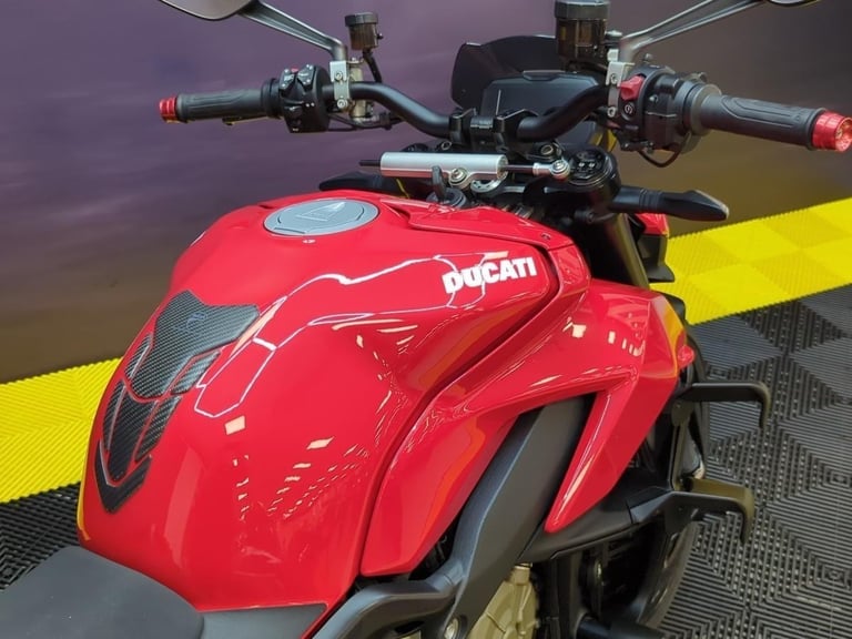 Ducati StreetFighter V4 2020 Excellent Condition FSH