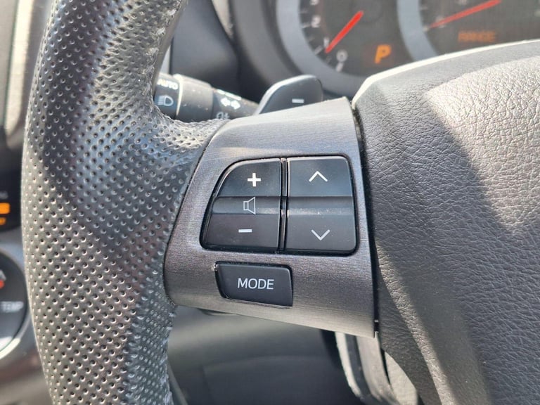 TOYOTA RAV4 2.2 D-CAT SR 2012