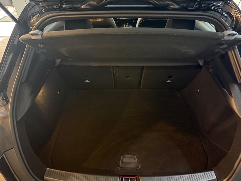 2019 Mercedes-Benz A-Class 1.5 A180d AMG Line (Executive) 7G-DCT Euro 6 (s/s) 5dr HATCHBACK Diese...