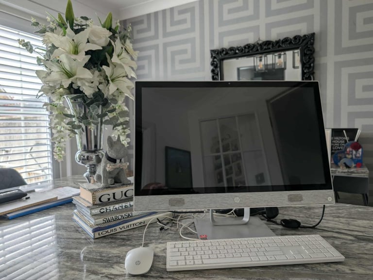 image for HP PAVILION DESKTOP PC - WINDOWS