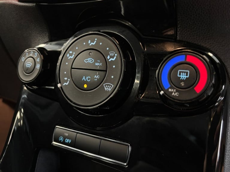 2014 Ford Fiesta 1.0T EcoBoost Zetec Hatchback 5dr Petrol Manual Euro 5 (s/s) (100 ps) Hatchback ...