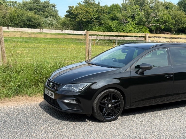 SEAT Leon 1.5 TSI EVO 150 FR Black Edition [EZ] 5dr DSG Petrol
