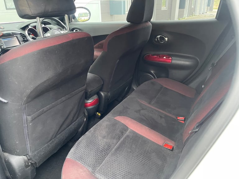 2013 Nissan Juke 1.6 Acenta 5dr [Premium Pack] HATCHBACK Petrol Manual