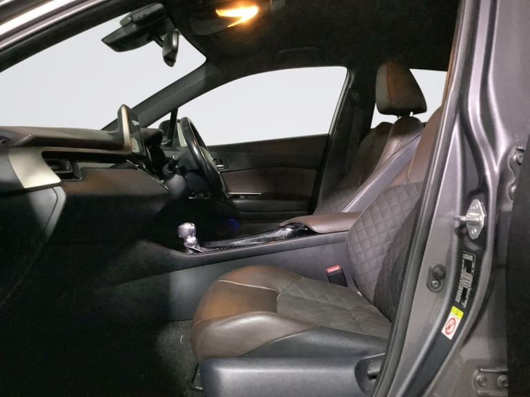 2018 Toyota C-HR 1.8 VVT-h Excel SUV 5dr Petrol Hybrid CVT Euro 6 (s/s) (122 ps) HATCHBACK PETROL...