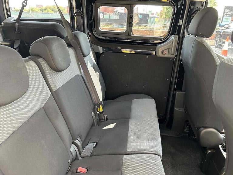 2020 Nissan eNV200 Evalia 40kWh Acenta Combi Van Double Cab 5dr Electric Auto (5 Seat, Quick Char...