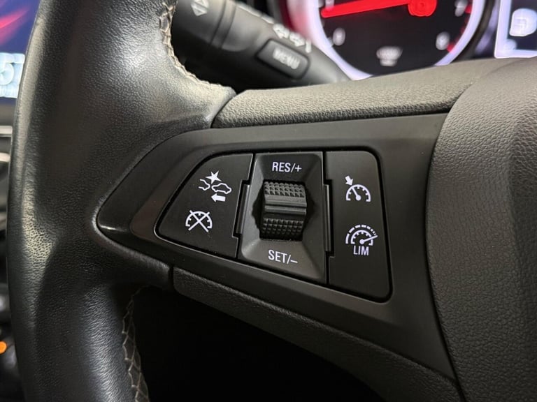 2018 Vauxhall Astra 1.4i SRi Euro 6 5dr Hatchback Petrol Manual