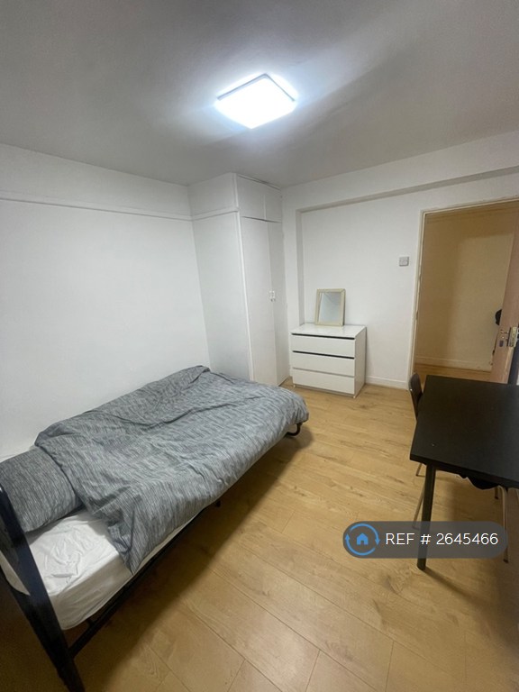 1 bedroom in Shere House, London, SE1 (#2645466)