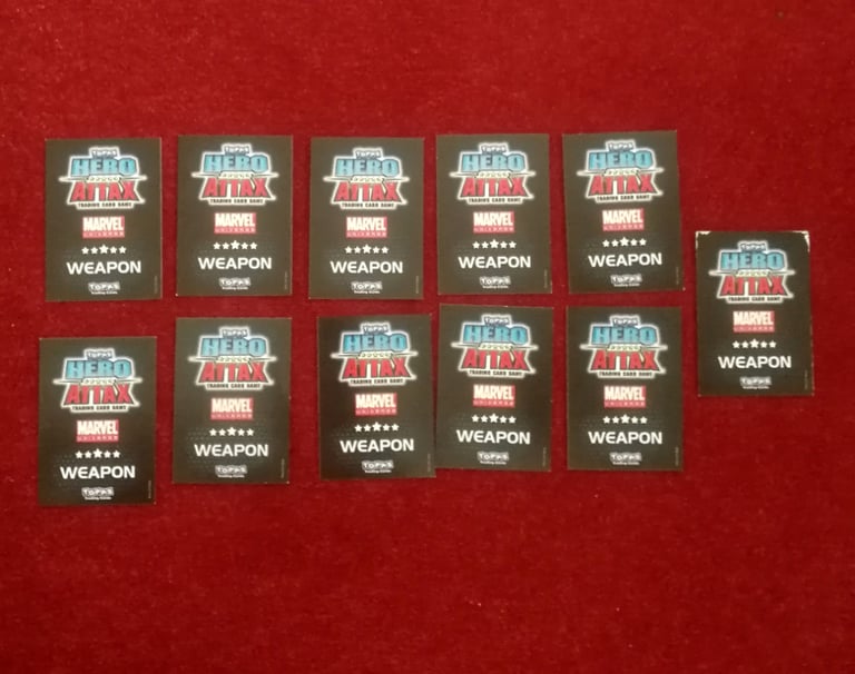 TOPPS Hero Attax Marvel Universe 114 Cards Hero Villain & Weapon 2011