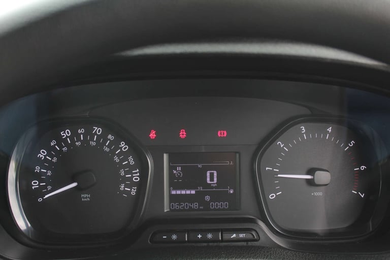 2018 Citroen Dispatch 1.5 BlueHDi 120 XS 6dr MPV DIESEL Manual