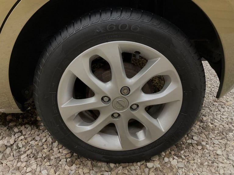 2014 Nissan Micra 1.2 Acenta Hatchback 5dr Petrol Manual Euro 5 (80 ps) Hatchback Petrol Manual