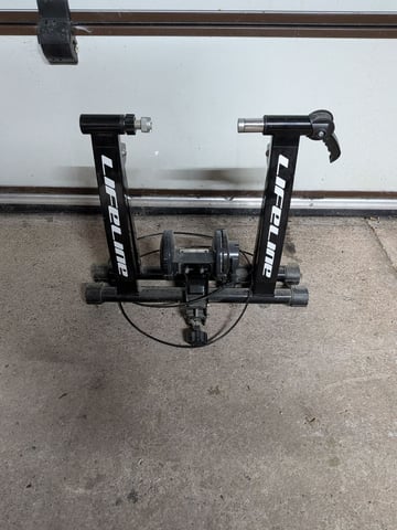 Tt 01 Lifeline Magnetic Indoor Cycle Trainer Tt 02 Lifeline Turbo