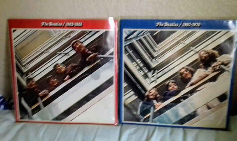 The BEATLES RED & BLUE Singles Albums