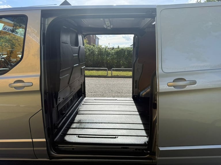2022 Ford Transit Custom 2.0 340 EcoBlue Limited  Automatic L1 H1 Massive 170 ps [ REAR TAILGATE ...