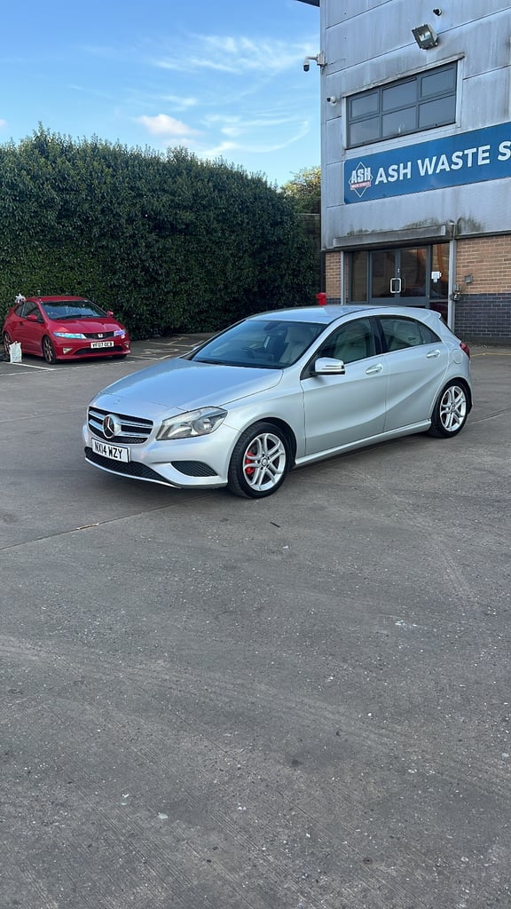 Mercedes-Benz, A CLASS, Hatchback, 2014, Manual, 1461 (cc), 5 doors