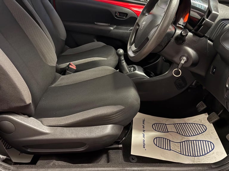 PEUGEOT 108 1.0 Access 2016