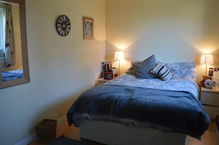 Fully Furnished 1 bedroom modern flat at Corstorphine EH12 8XR. From Mid Dec 2025