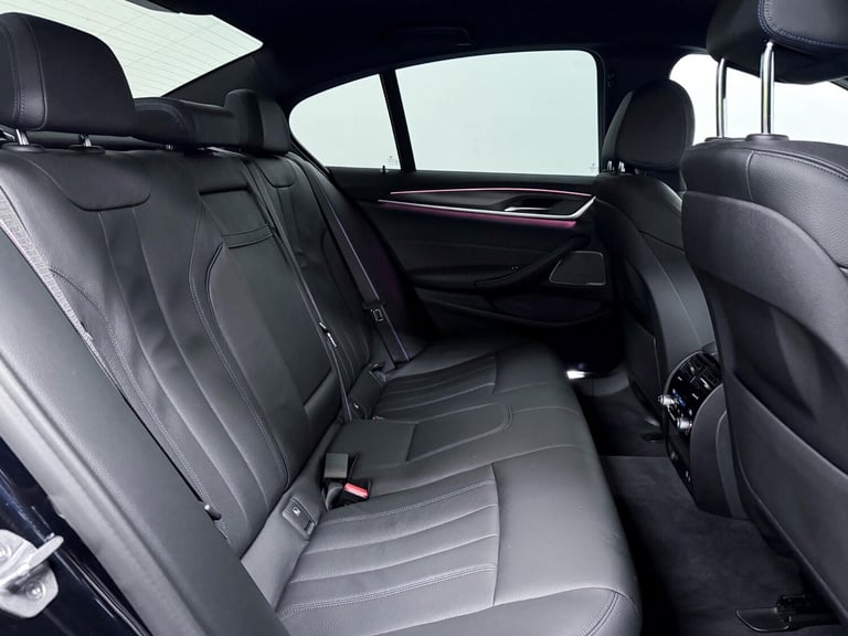 2022 BMW 5 Series 4.4 M550i V8 Saloon 4dr Petrol Steptronic xDrive Euro 6 (s/s) (530 ps) SALOON P...