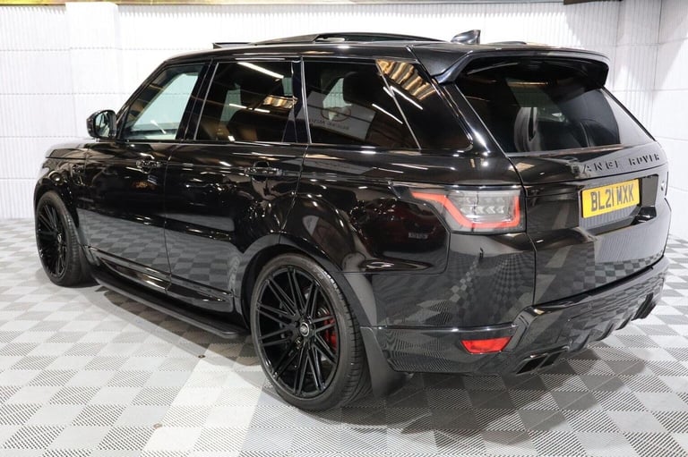 LAND ROVER RANGE ROVER SPORT 3.0 D300 MHEV HSE Silver Auto 4WD Euro 6 (s/s) 5dr