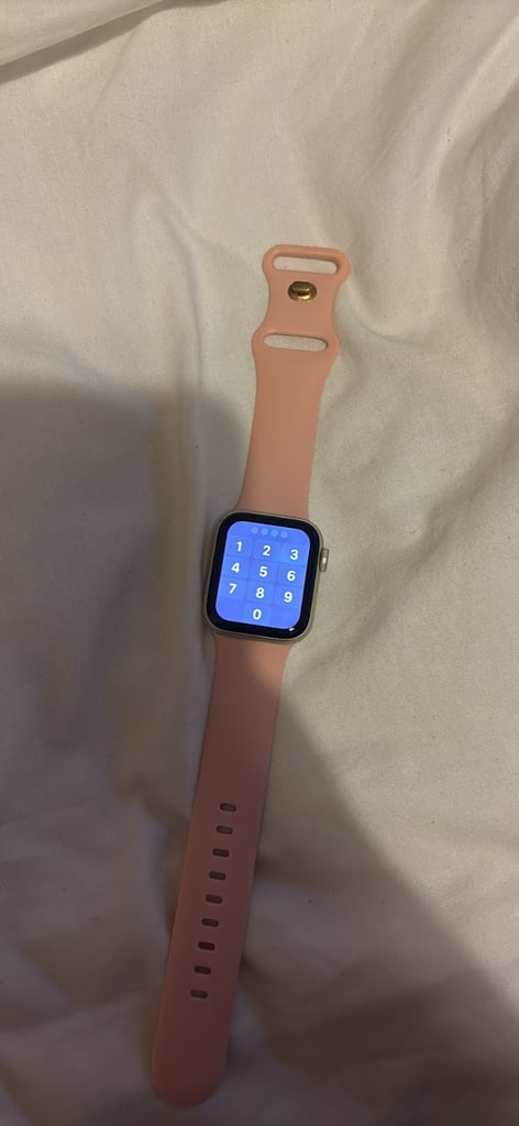 image for Apple Watch SE Starlight 2nd Gen