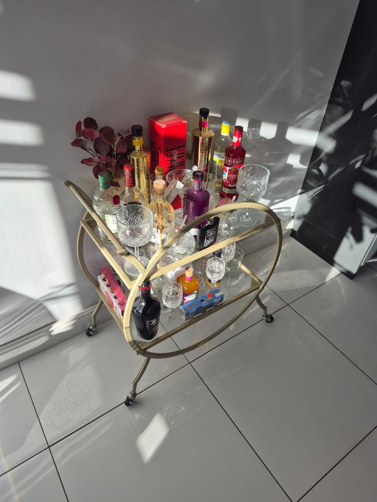 image for Drinks trolly 