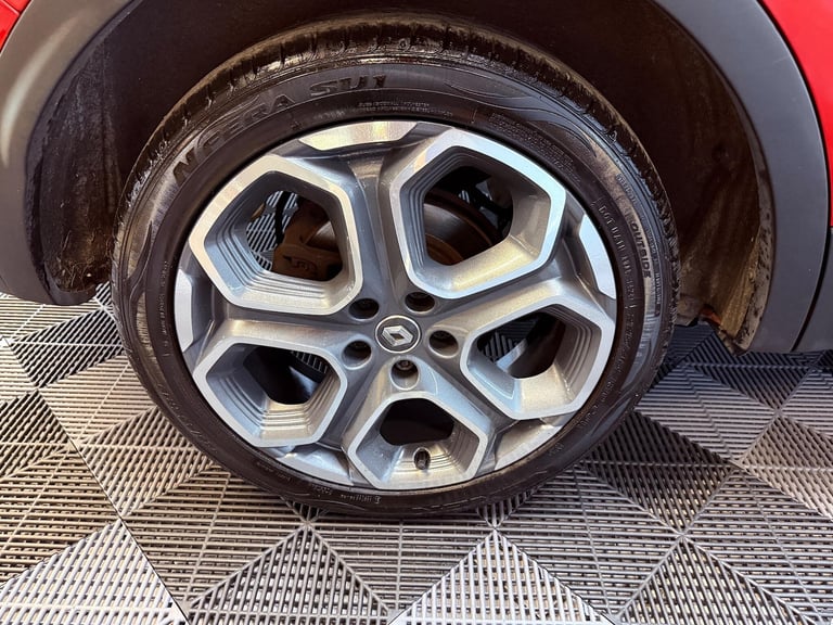 2017 Renault Kadjar 1.5 dCi Dynamique S Nav EDC Euro 6 (s/s) 5dr HATCHBACK Diesel Automatic