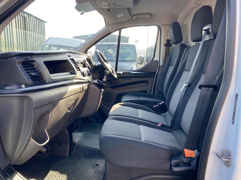 2018 Ford Transit Custom 2.0 TDCi 130ps Low Roof Van PANEL VAN DIESEL Manual