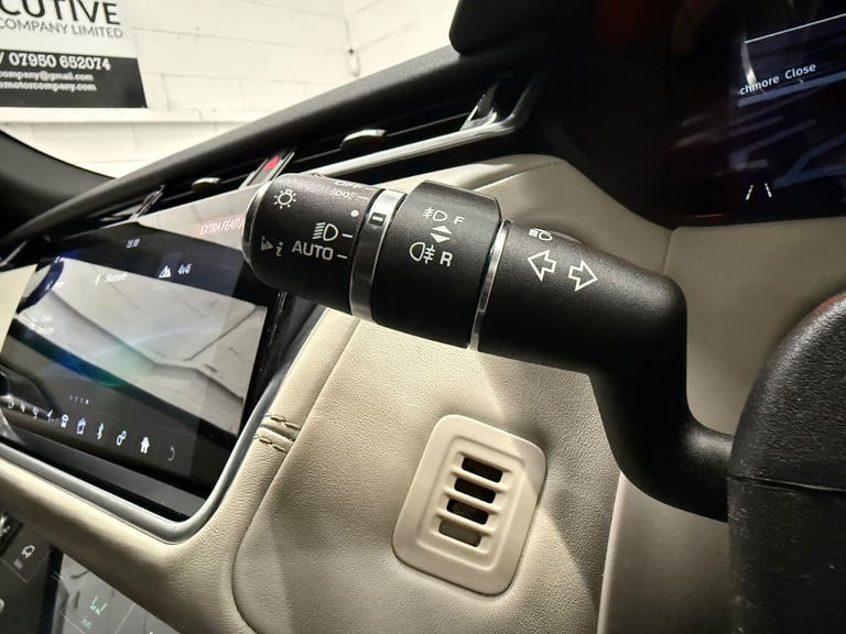 2018 68 RANGE ROVER LAND ROVER VELAR R DYNAMIC HSE D240 2.0 DIESEL 4WD BLACK EU6