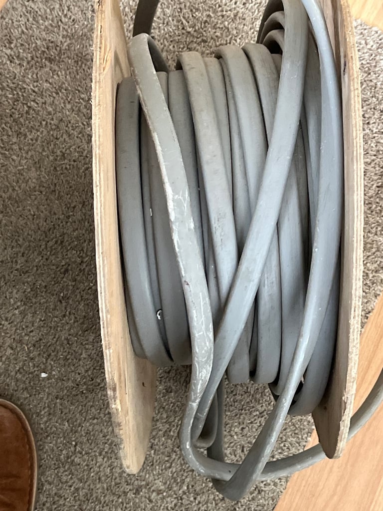 Part reel of twin & earth cable. 