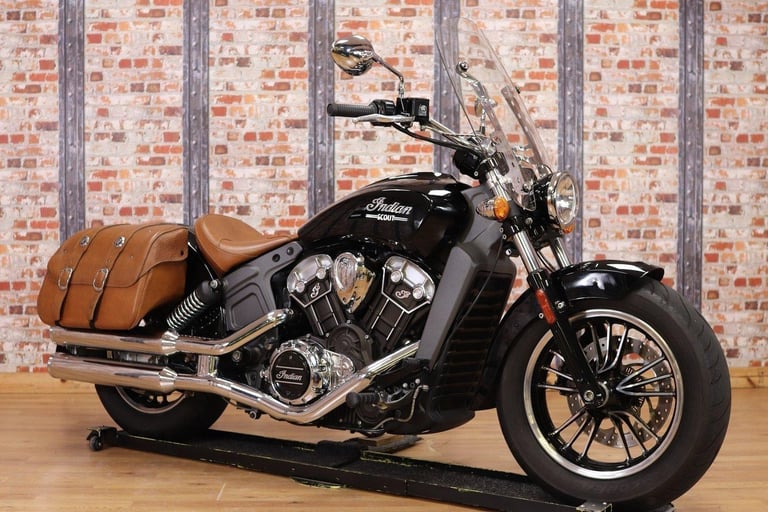 2016 INDIAN SCOUT - 11,274 MILES - INDIAN STAGE 1 EXHAUST, PANNIERS AND SCREEN