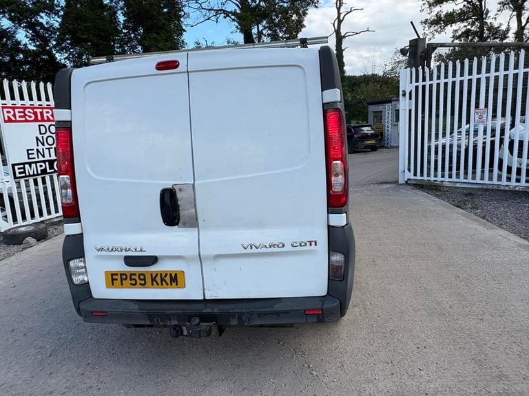 2010 Vauxhall Vivaro Vivaro  2900 CDTI LWB Panel Van DIESEL Manual