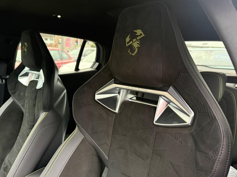 2025 Abarth 600e 54kWh Scorpionissima SUV 5dr Electric Auto (280 ps) Hatchback Electric Automatic