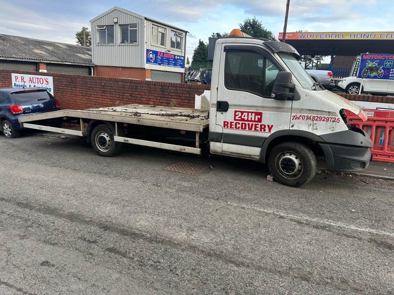 image for IVECO DAILY RECOVERY 2.3 DIESEL MANUAL BREAKING FOR PARTS 