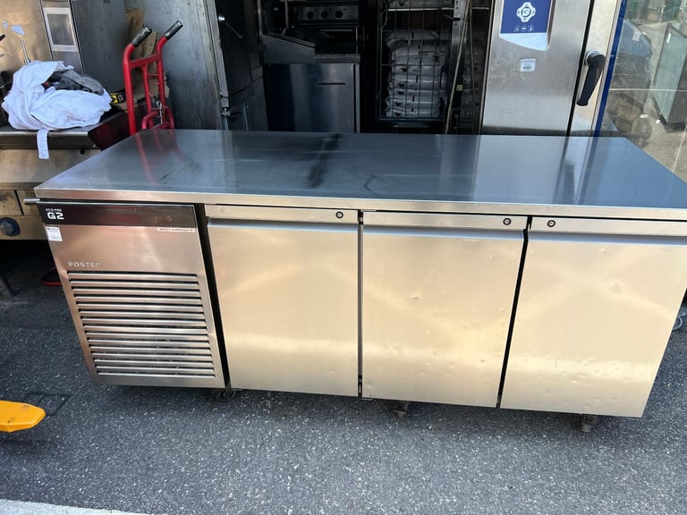 FOSTER ECO PRO G2  COUNTER BENCH FRIDGE CAFE RESTAURANT CATERING COMMERCIAL SHOP