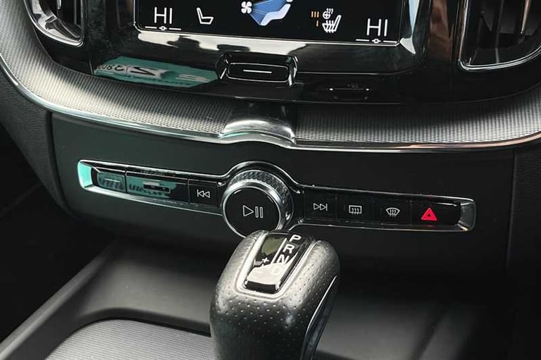 2018 Volvo XC60 2.0 T5 R-Design Pro SUV 5dr Petrol Auto AWD Euro 6 (s/s) (250 ps) SUV Petrol Auto...