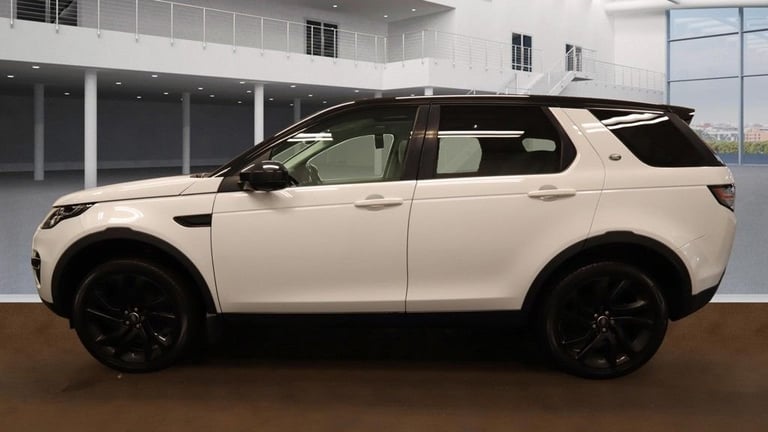 2016 Land Rover Discovery Sport 2.0 TD4 180 HSE Black 5dr Auto ESTATE DIESEL Automatic
