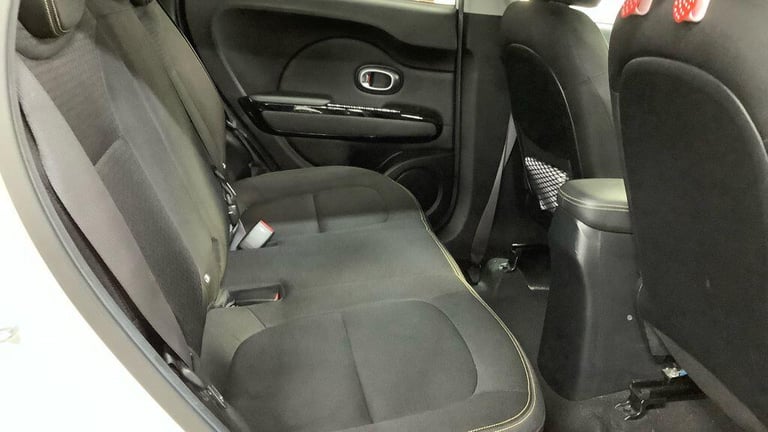 2014 Kia Soul 1.6 CRDi Mixx Auto Euro 5 5dr HATCHBACK Diesel Automatic