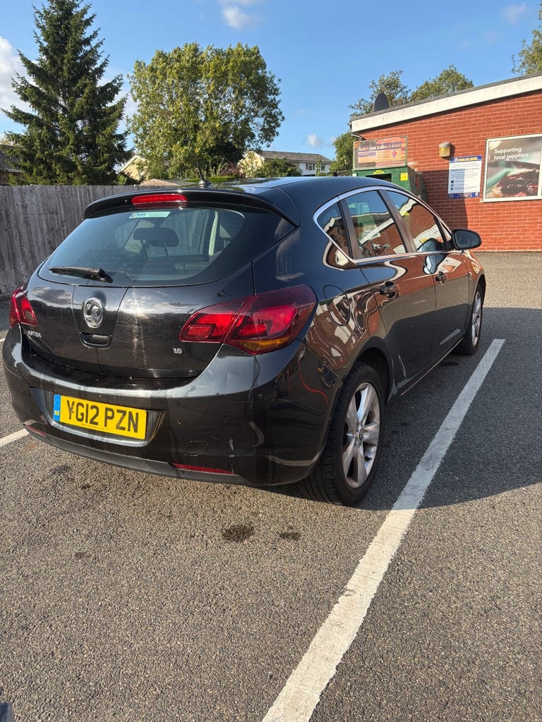 Vauxhall, ASTRA, Hatchback, 2012, Manual, 1598 (cc), 5 doors
