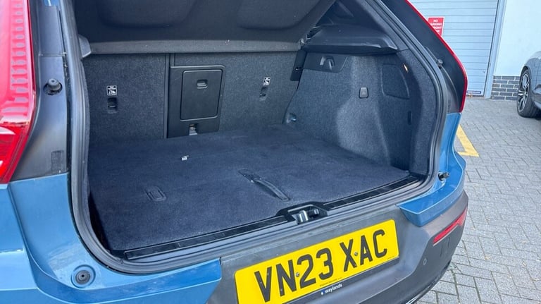 2023 Volvo XC40 Plus, B3 Mild hybrid, Petrol, Dark Estate Petrol Automatic