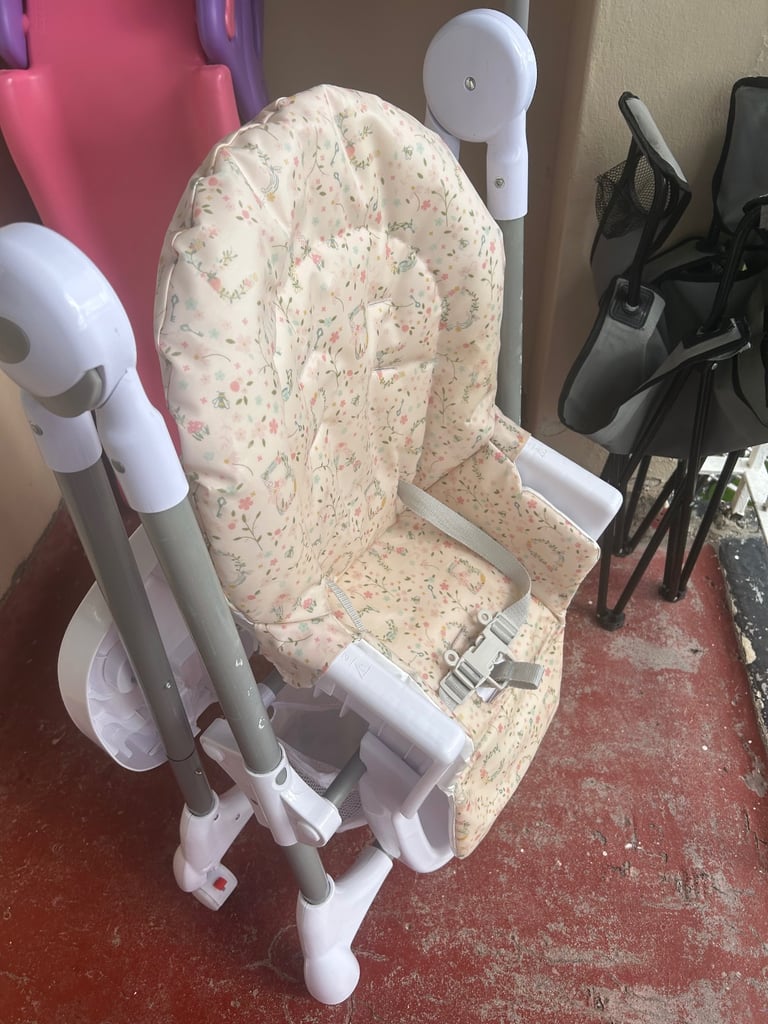 Mamas and papas high chair 