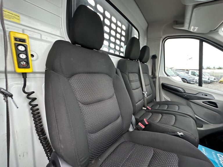  Maxus Deliver 9 2.0 D20 Chassis Cab 2dr Diesel Manual RWD L2 Euro 6 (s/s) (DRW) (150 ps) Diesel ...