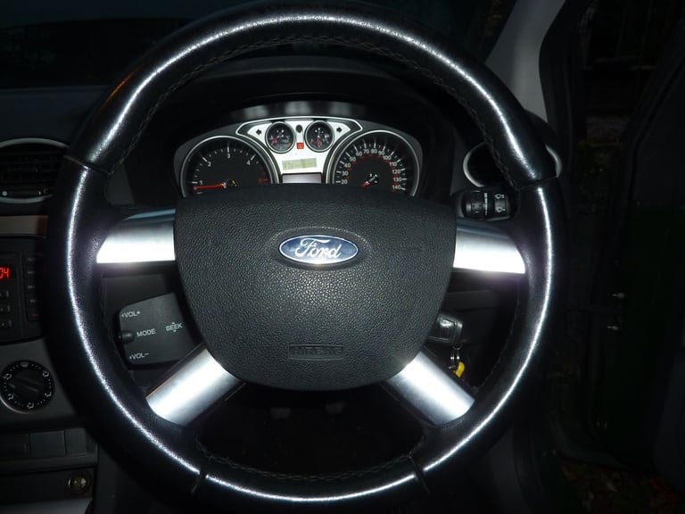 Ford, FOCUS, Estate, 2011, Manual, 1560 (cc), tow bar