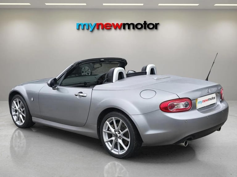 2015 Mazda MX-5 2.0i Sport Tech Roadster Euro 5 2dr CONVERTIBLE Petrol Manual