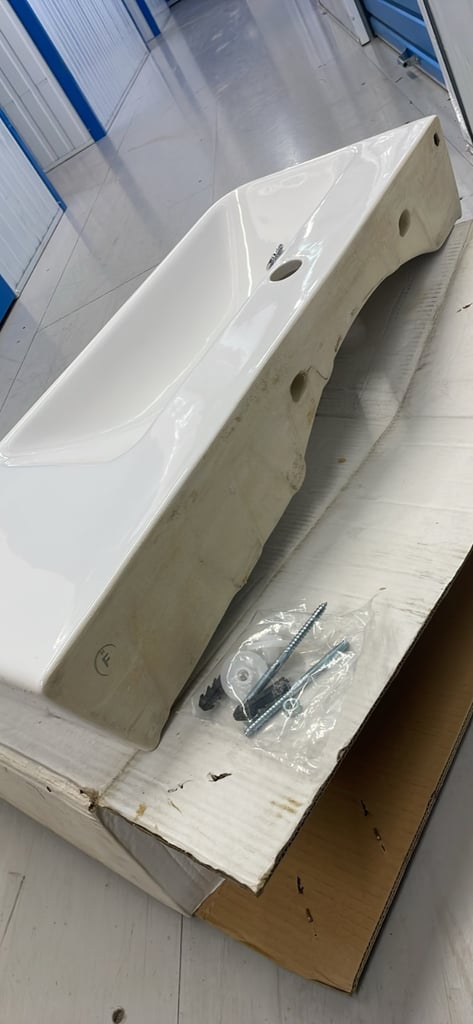 BNIB semi pedestal sink - FREE