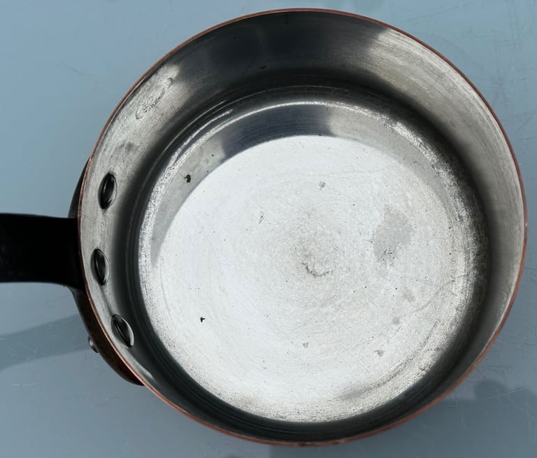 VINTAGE FRENCH COPPER PANS, SET OF FOUR LINED SAUCEPANS, 18-12cm - FABRICATION FRANCAIS - WILL POST!